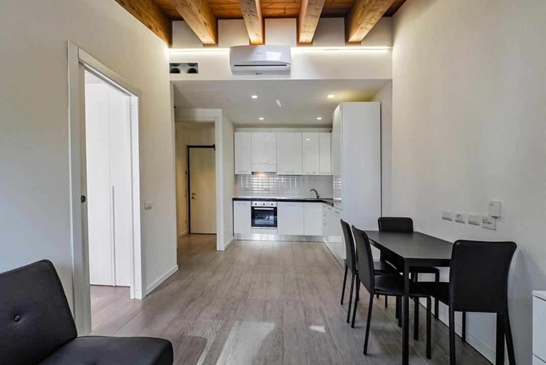 Lux Apartment 2 Milano Metro M2 Εξωτερικό φωτογραφία